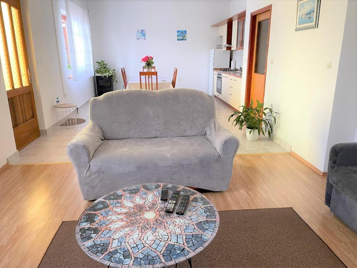 Comfort Apartment On The Beach Kali Exteriér fotografie
